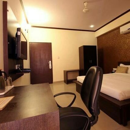 Super Deluxe Room at Hotel Savi Regency Jaipur