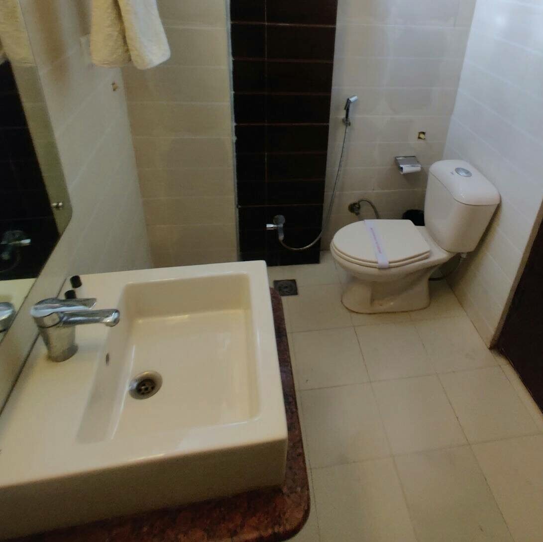 Bathroom at SD Room in Hotel Savi Regency Jaipur